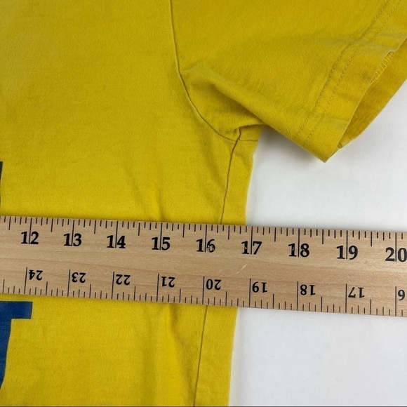 Under Armou Tshirt Boys Youth Large Yellow Loose Fit Heat Gear - Picture 6 of 6